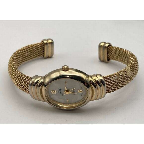 Alto Quartz Cuff Bracelet Womens Watch 22mm - Fresh Battery - Marble Like Face - Picture 6 of 10